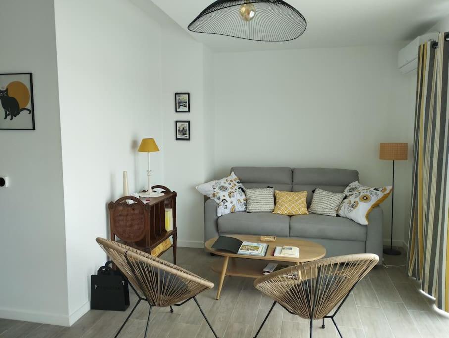 Appartement Climatise Au Coeur De La Provence Lac Et Parcs D'Attractions 10Mn Avignon Monteux Eksteriør bilde